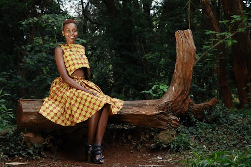 Безкоштовне стокове фото на тему «афро-американська жінка, відпочинок, вродлива» стокове фото