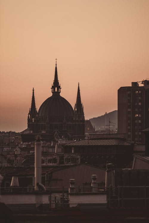 altın gökyüzü, altın saat, Budapeşte içeren Ücretsiz stok fotoğraf