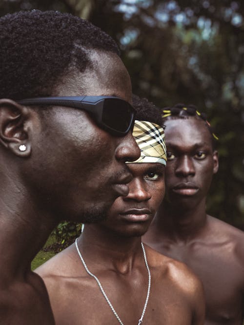 Základová fotografie zdarma na téma afroameričané, bez trička, muži