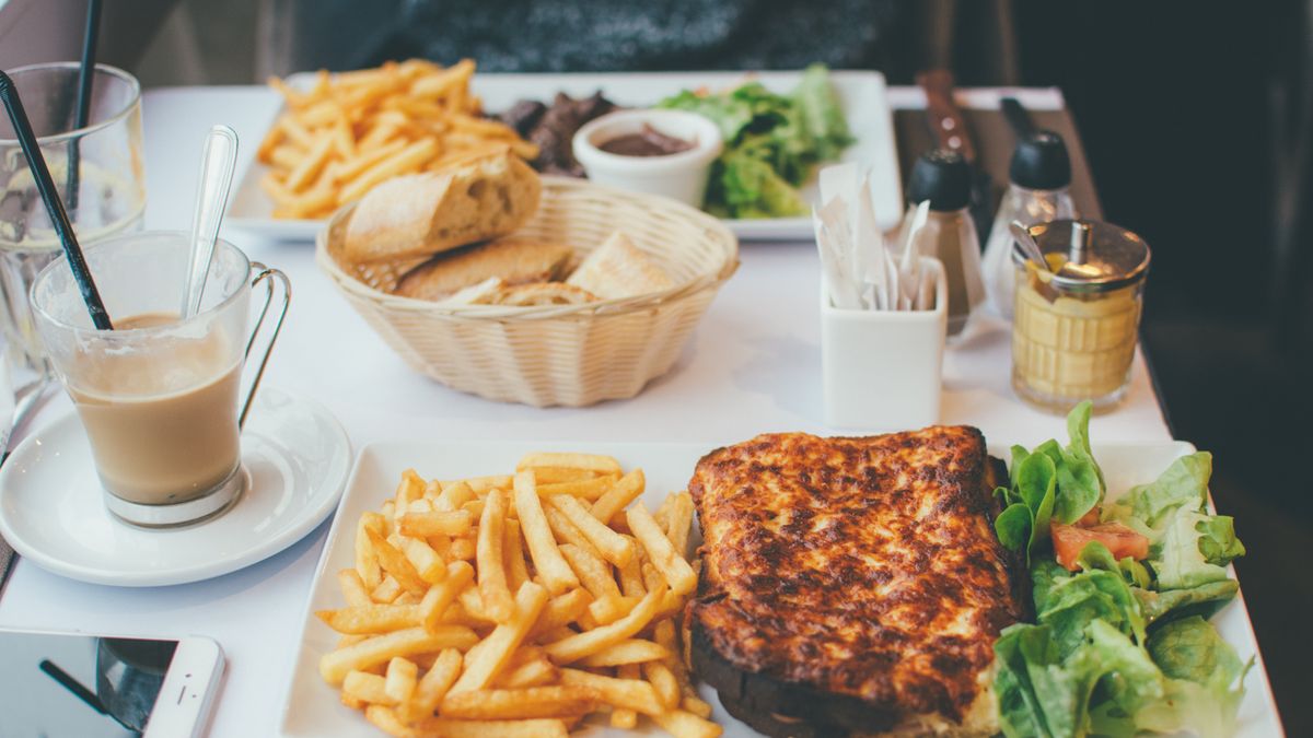 Grilled cheese croque
