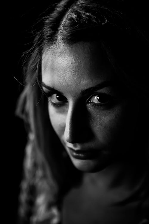 Free Woman's Face in Grayscale Photography Stock Photo