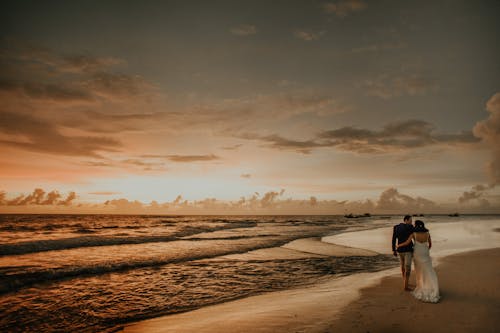 Foto d'estoc gratuïta de alba, amants, amor