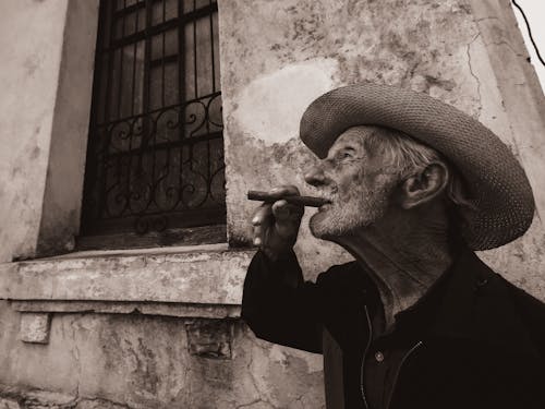 Gratuit Imagine de stoc gratuită din adicție, alb-negru, fumează Fotografie de stoc