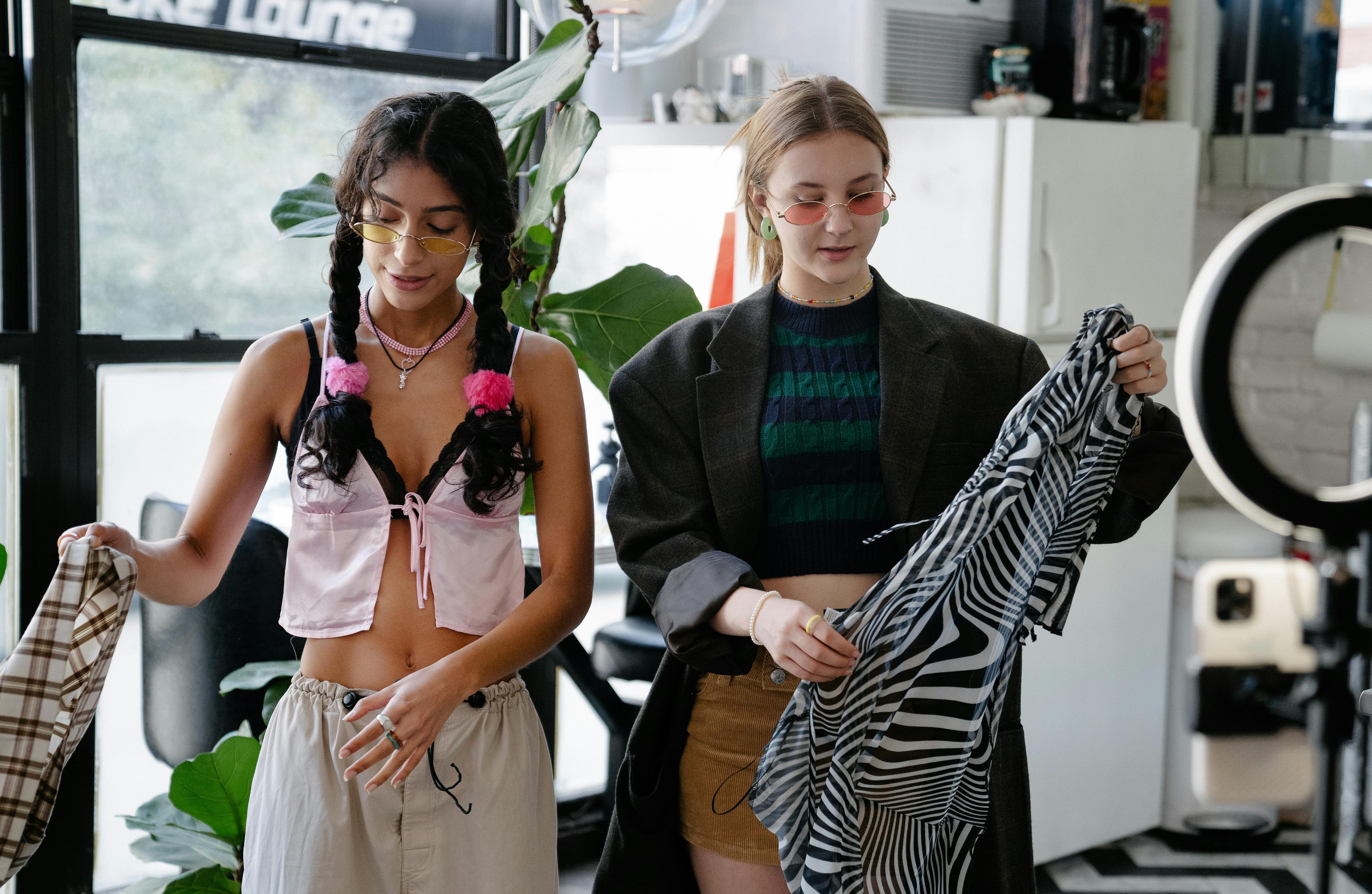 My Mom Was a Vogue Fashion Editor in the Jackie O Era—Here’s How She Builds a Timeless Travel Wardrobe — Photo by Mizuno K on