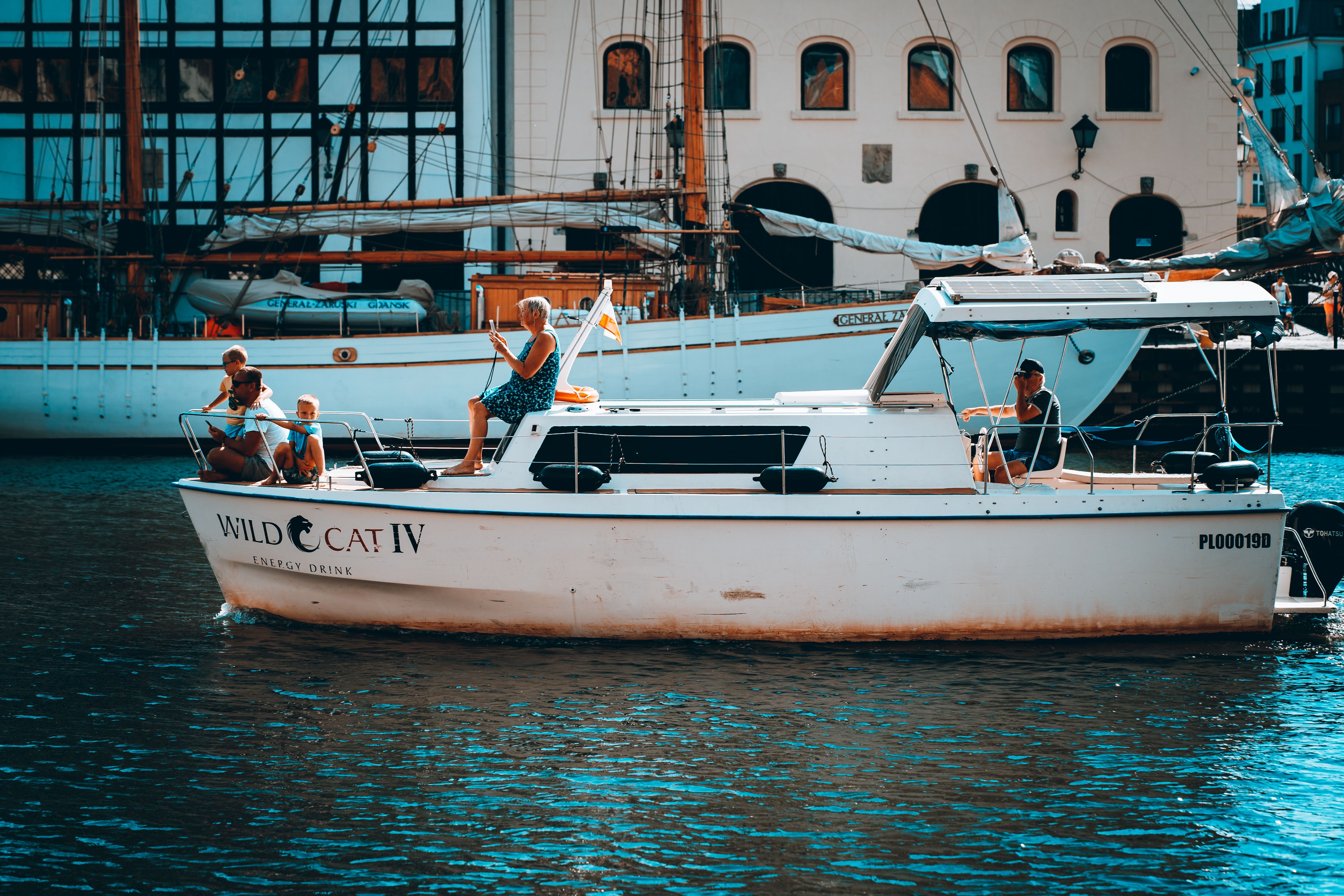 People Riding on a Boat · Free Stock Photo