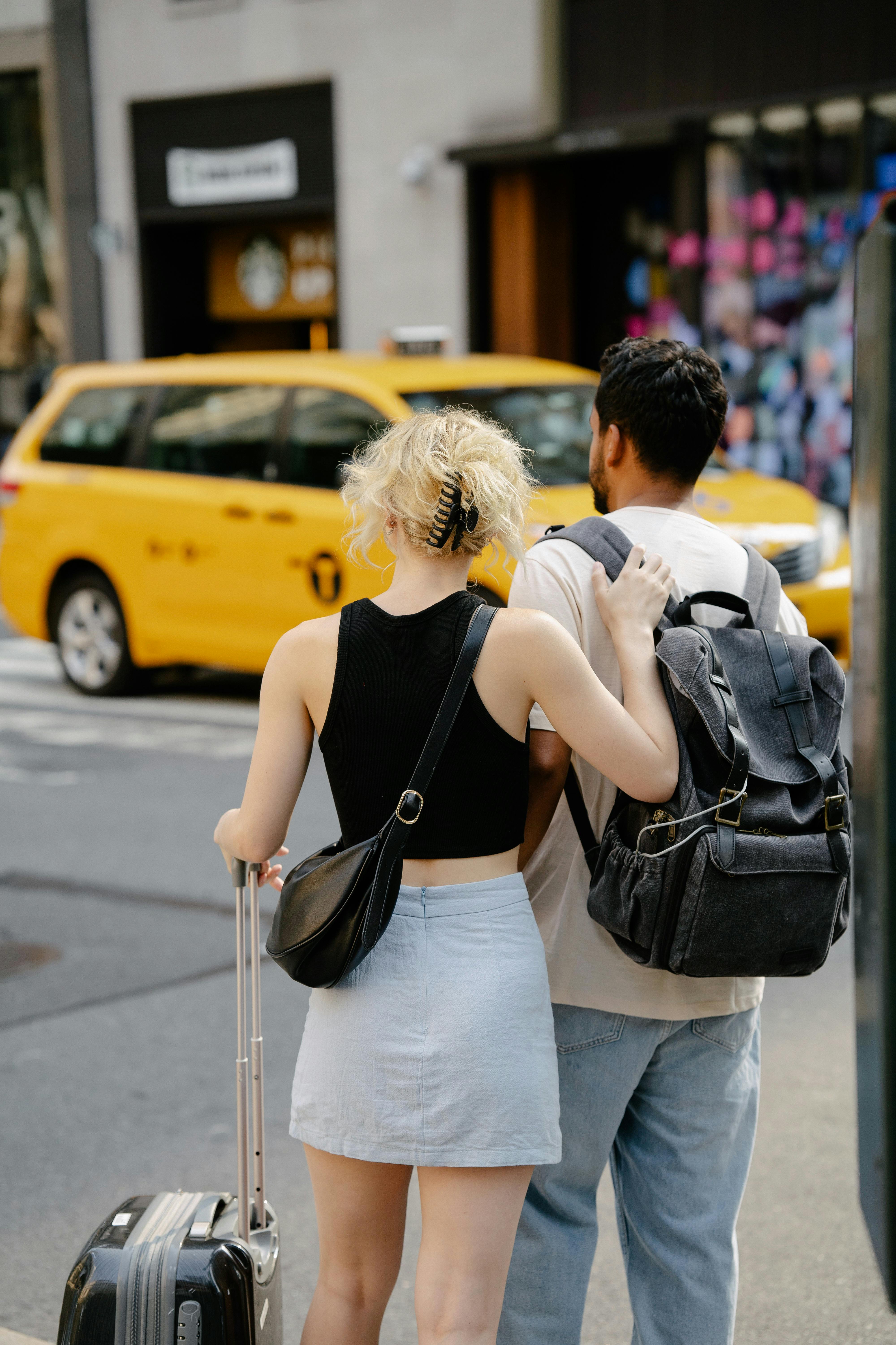 Innovative ⁣features for Modern Travelers