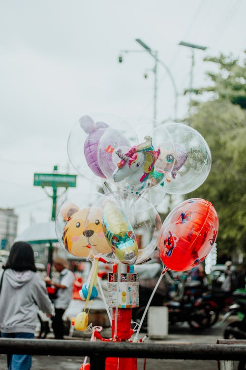 Fotobanka s bezplatnými fotkami na tému balóny, fotografia ulice, zátišie