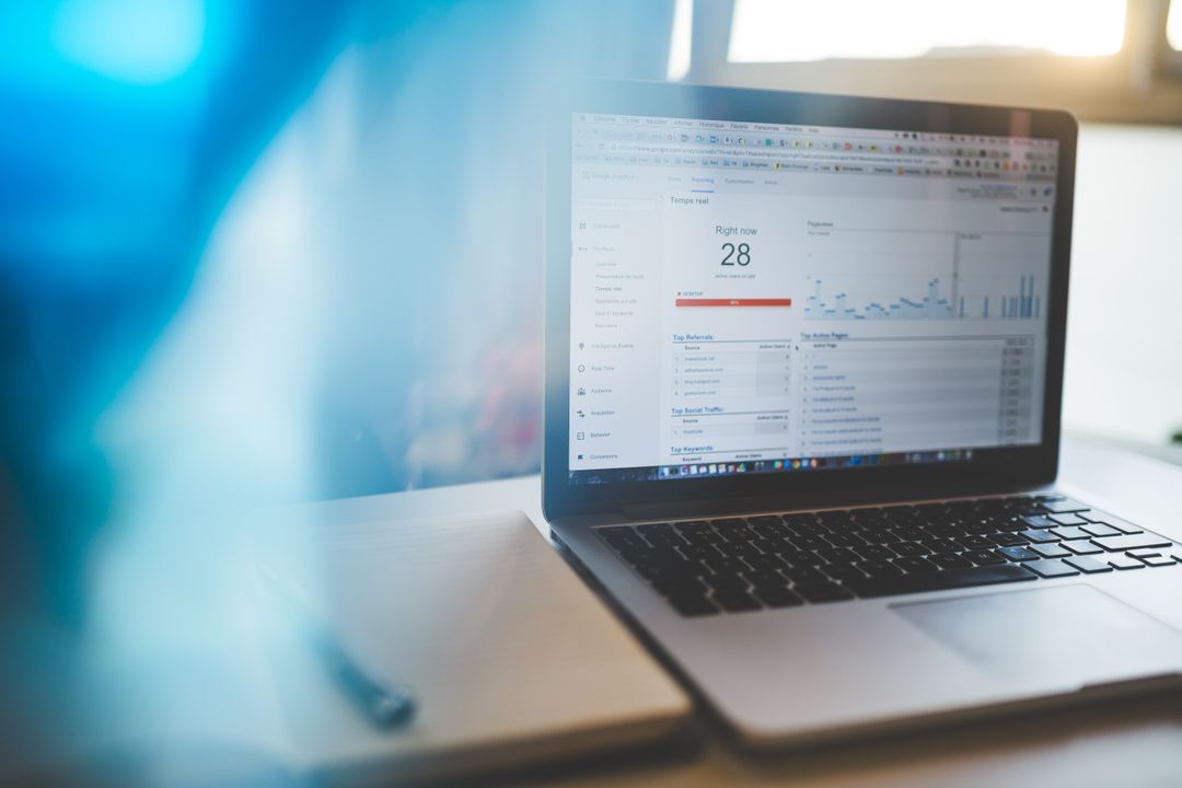 marketing with google ads - Agency comparison chart showing services, reporting, and conversion tracking
