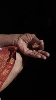 Detailed image of a hand in Gyan Mudra, symbolizing meditation and tranquility in Mumbai, India.