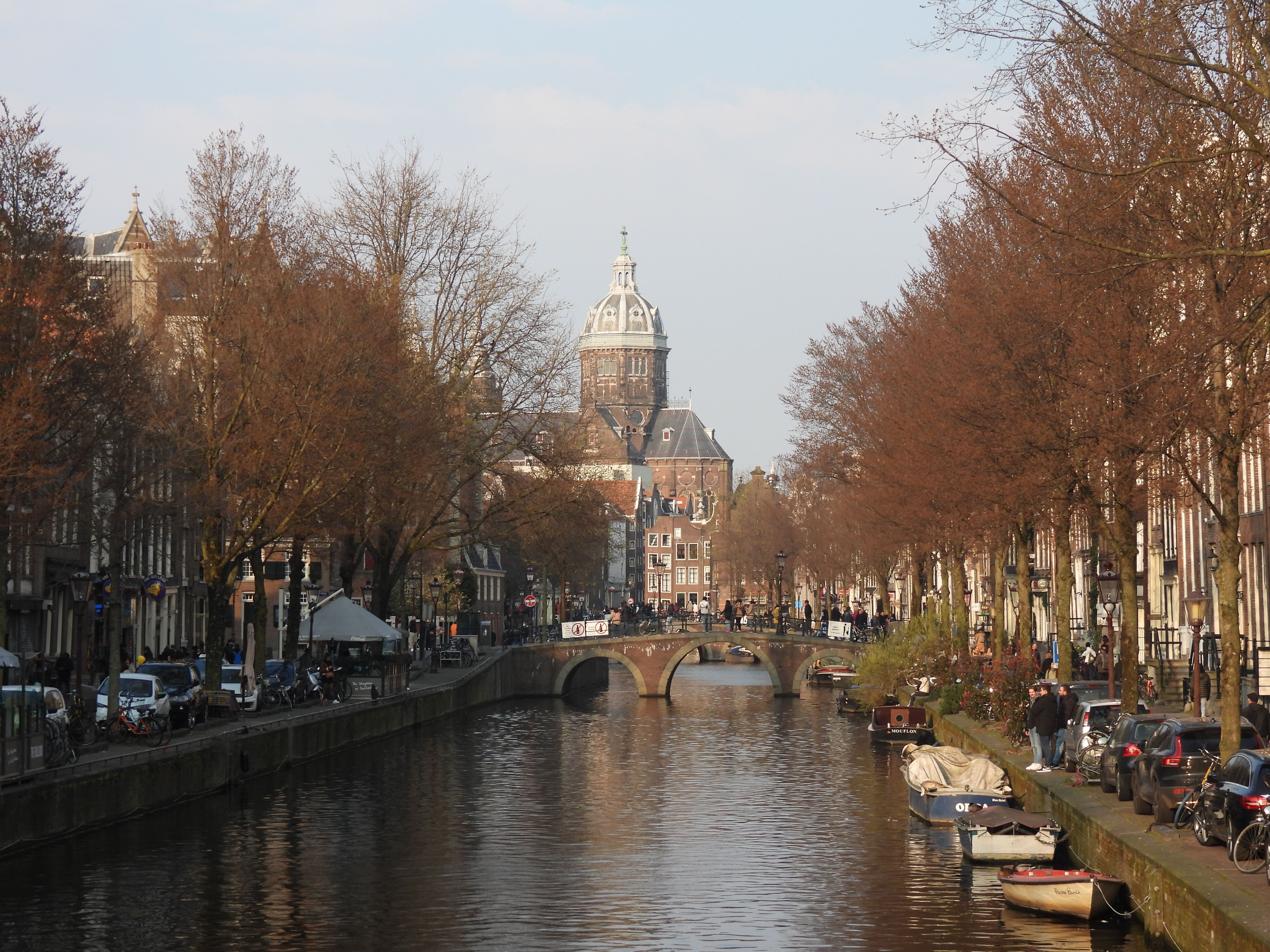 Alkmaar Historic Canal Ring & Bierkade