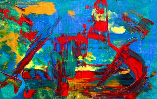 Free Dynamic abstract acrylic artwork with vibrant colors and expressive brushstrokes on canvas. Stock Photo