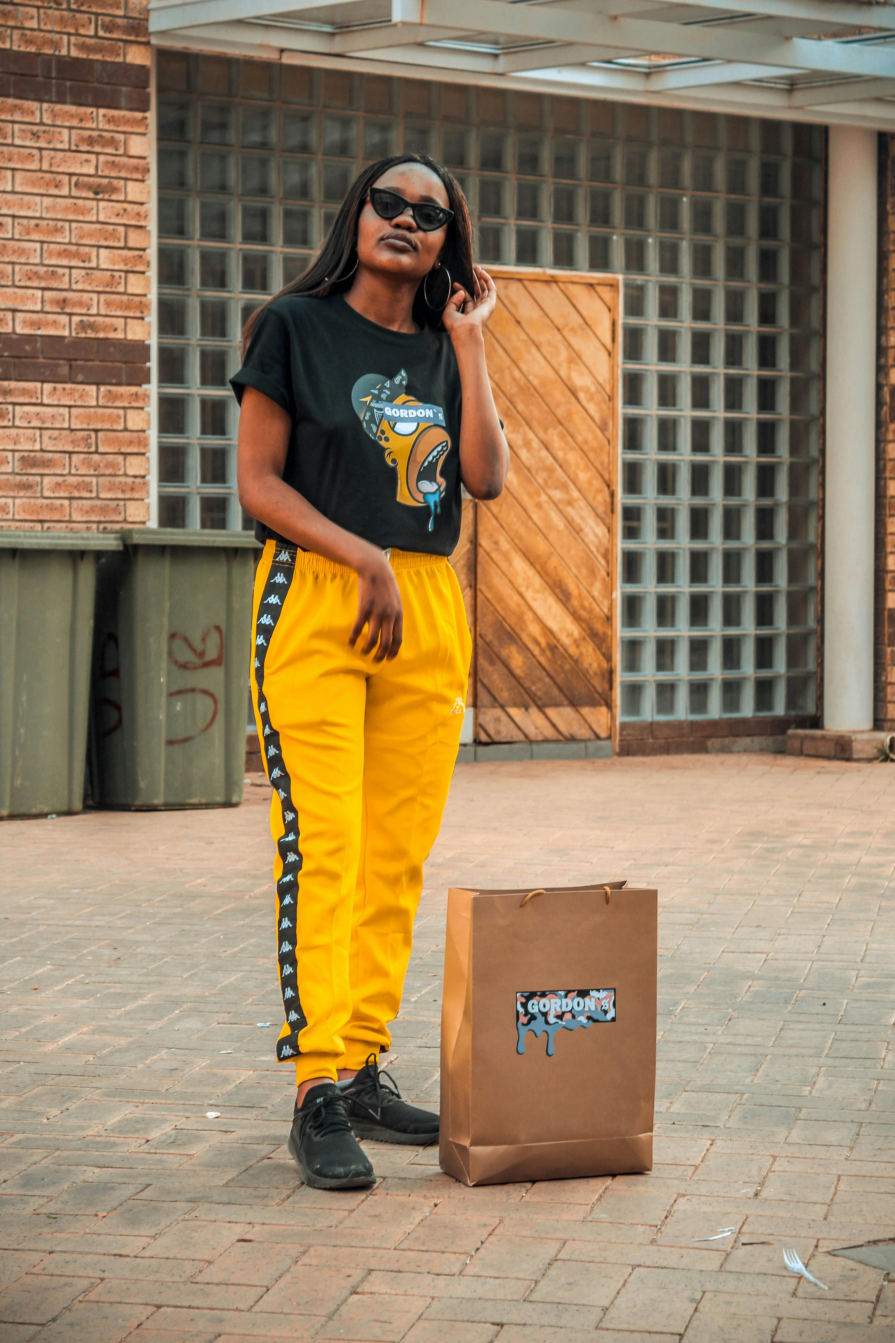 How can you tell if a girl has slept around?