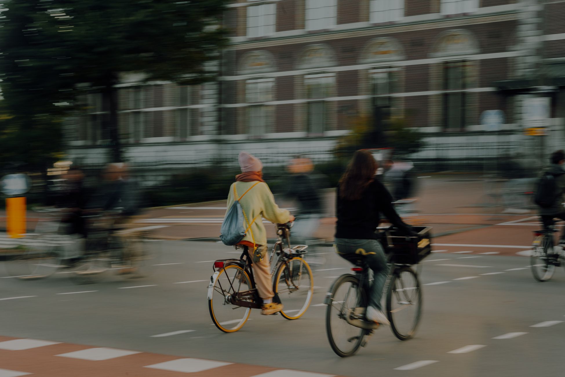 Bromfietser gewond na botsing met fietser op Deurneseweg
