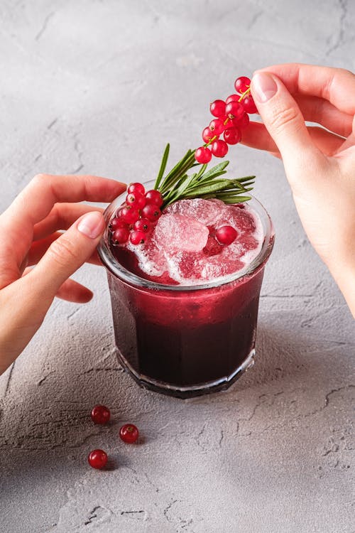 Cold Red Currant Cocktail 