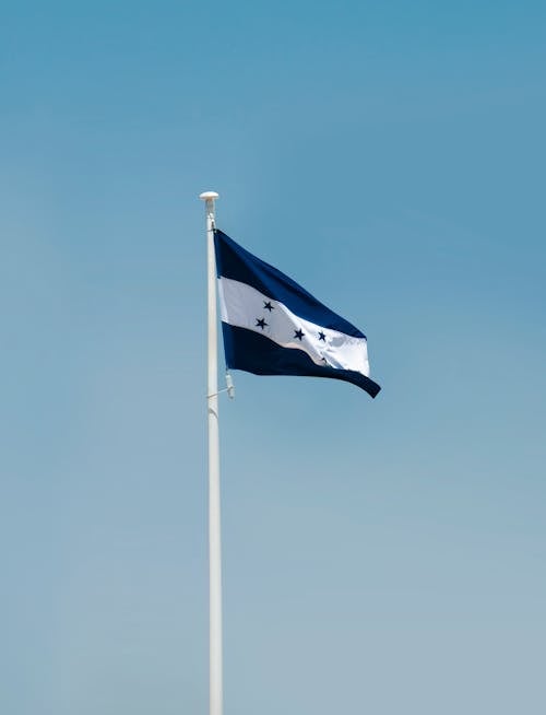 Foto d'estoc gratuïta de Amèrica del nord, bandera nacional, cel blau