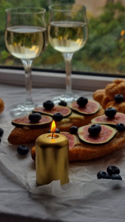 Základová fotografie zdarma na téma borůvky, chleba, croissant