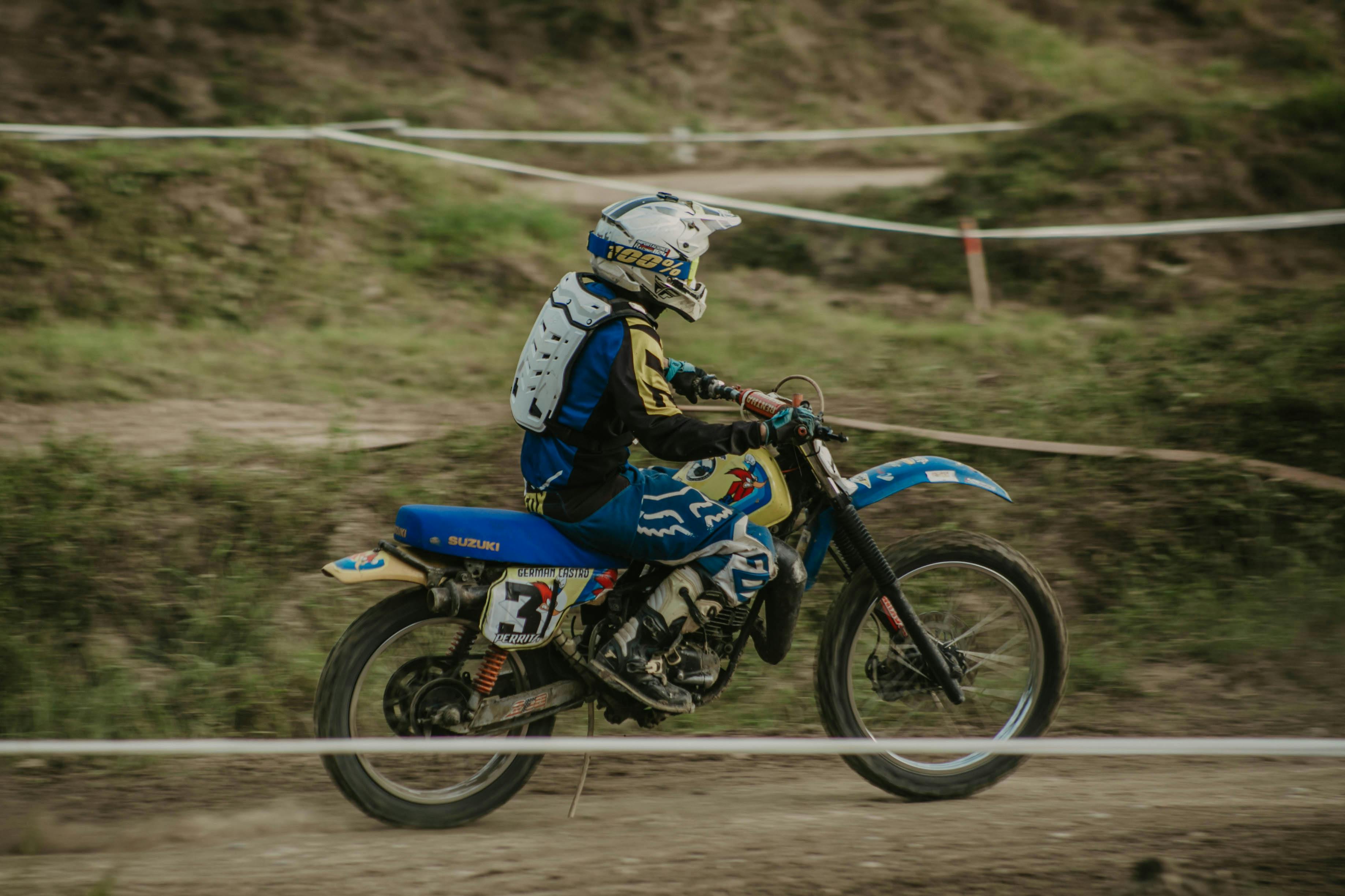 Fast Track to Financial Independence: Siren Climbs 2% — Photo by Stiven Rivera on Pexels