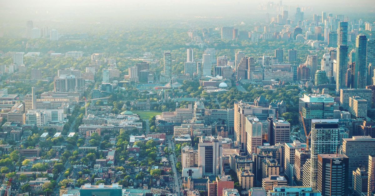 پارلمان هیل در اتاوا در پی برکناری کریستیا فریلند از وزارت دارایی