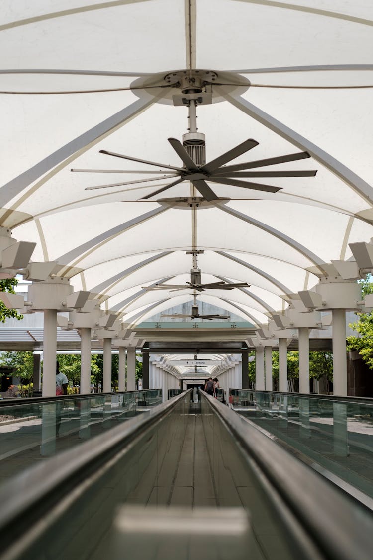 Memphis Airport Walkway