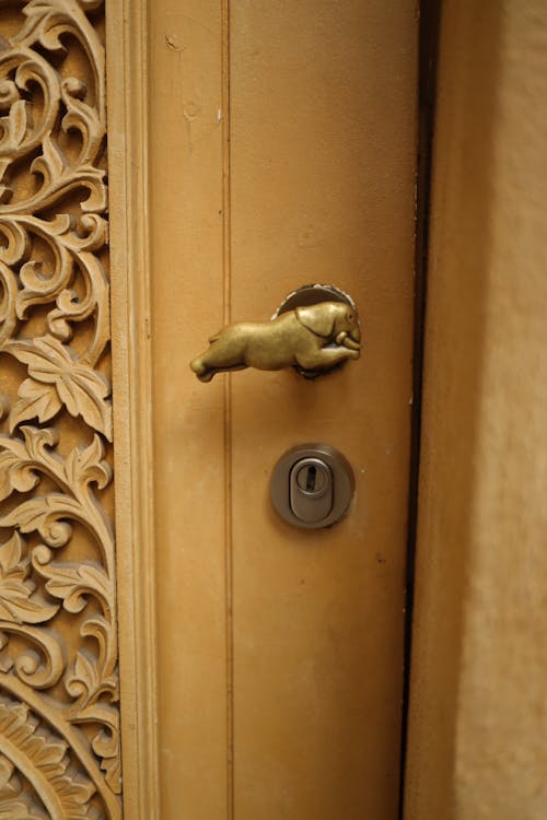 Animal Decorated Door Handle