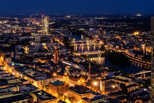 Kostenlos Luftaufnahme Der Stadt Während Der Nacht Stock-Foto