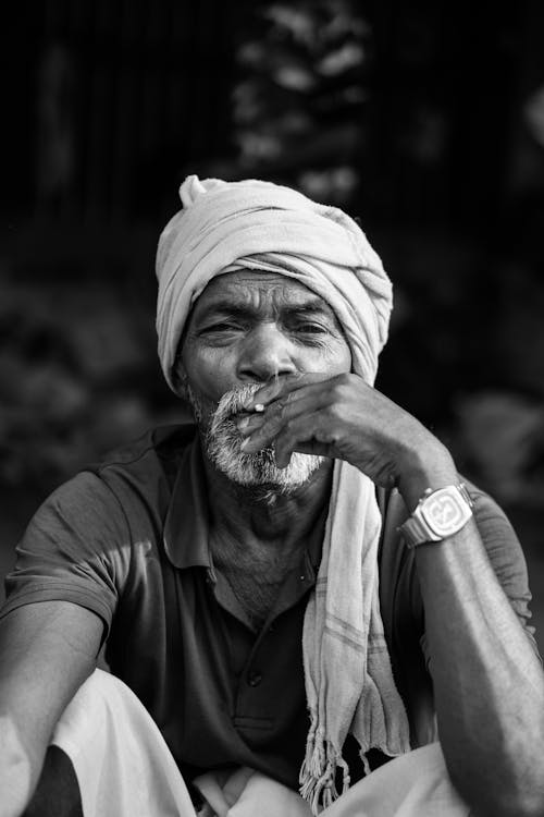 Kostnadsfri bild av äldre, arabiska, cigarett