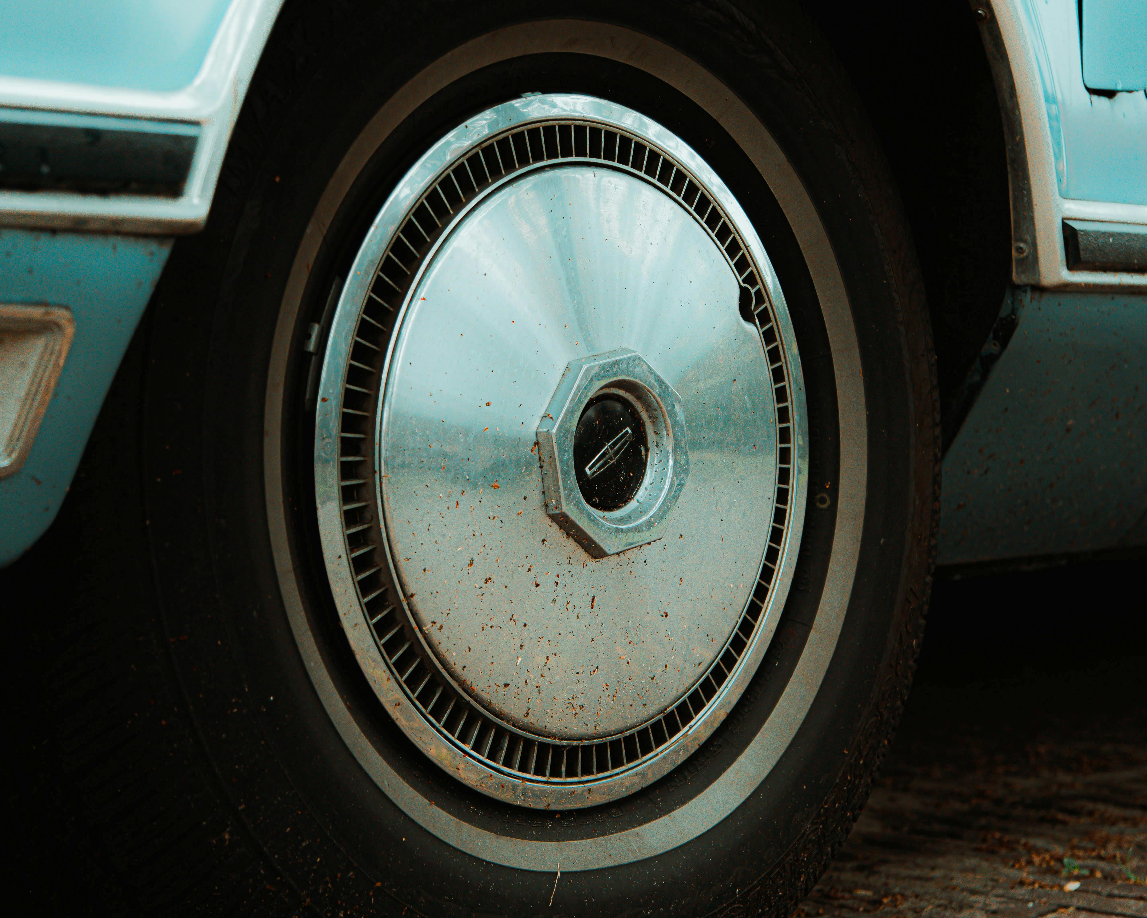 Pedal to the Metal: General Motors Orders Suppliers to Exit China Supply Chains — Photo by Danique Veldhuis on Pexels