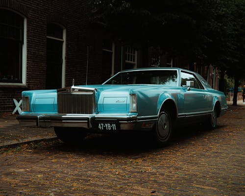 Lincoln Continental Mark V on Street