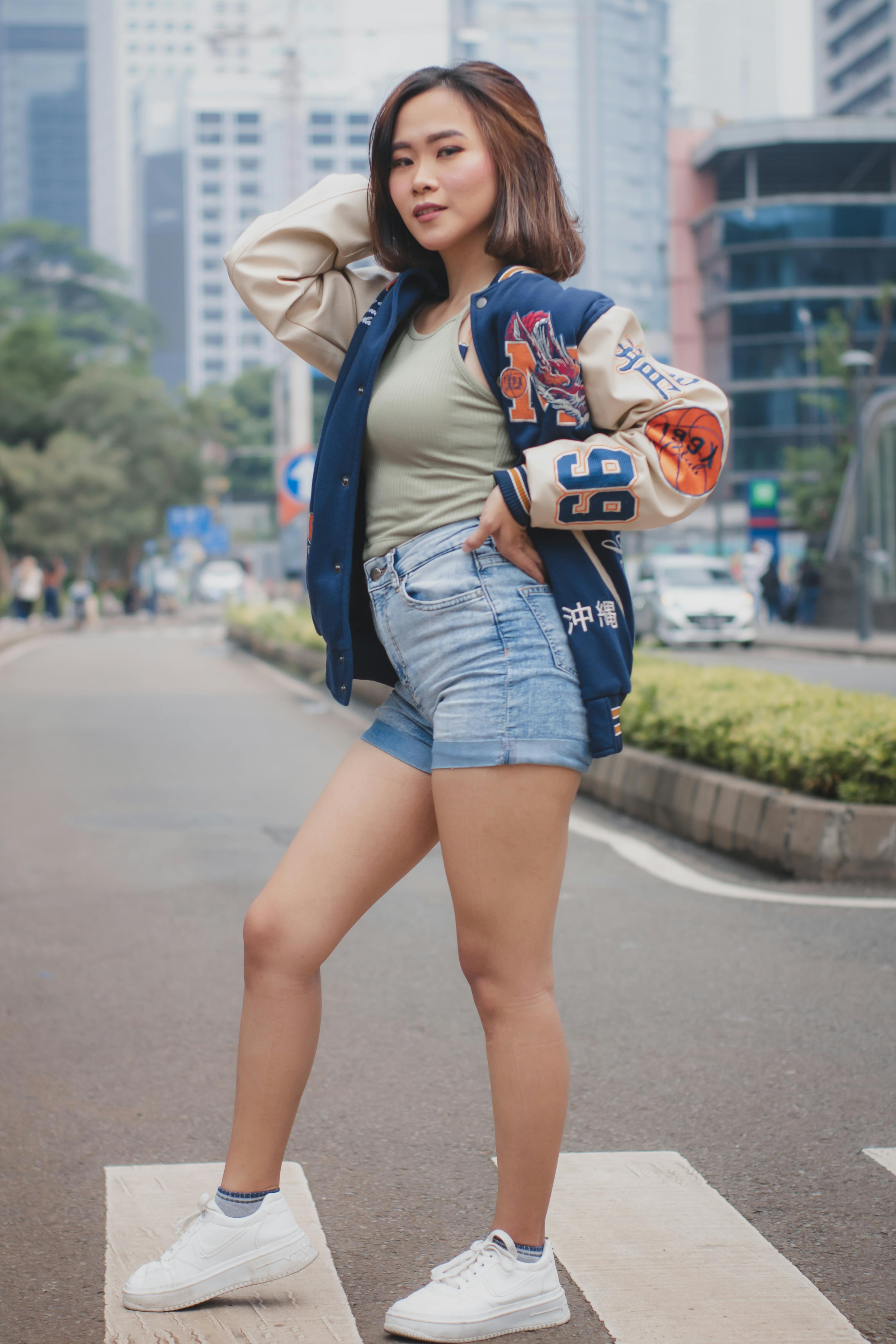 Urban Street Style: Rocking Denim Shorts