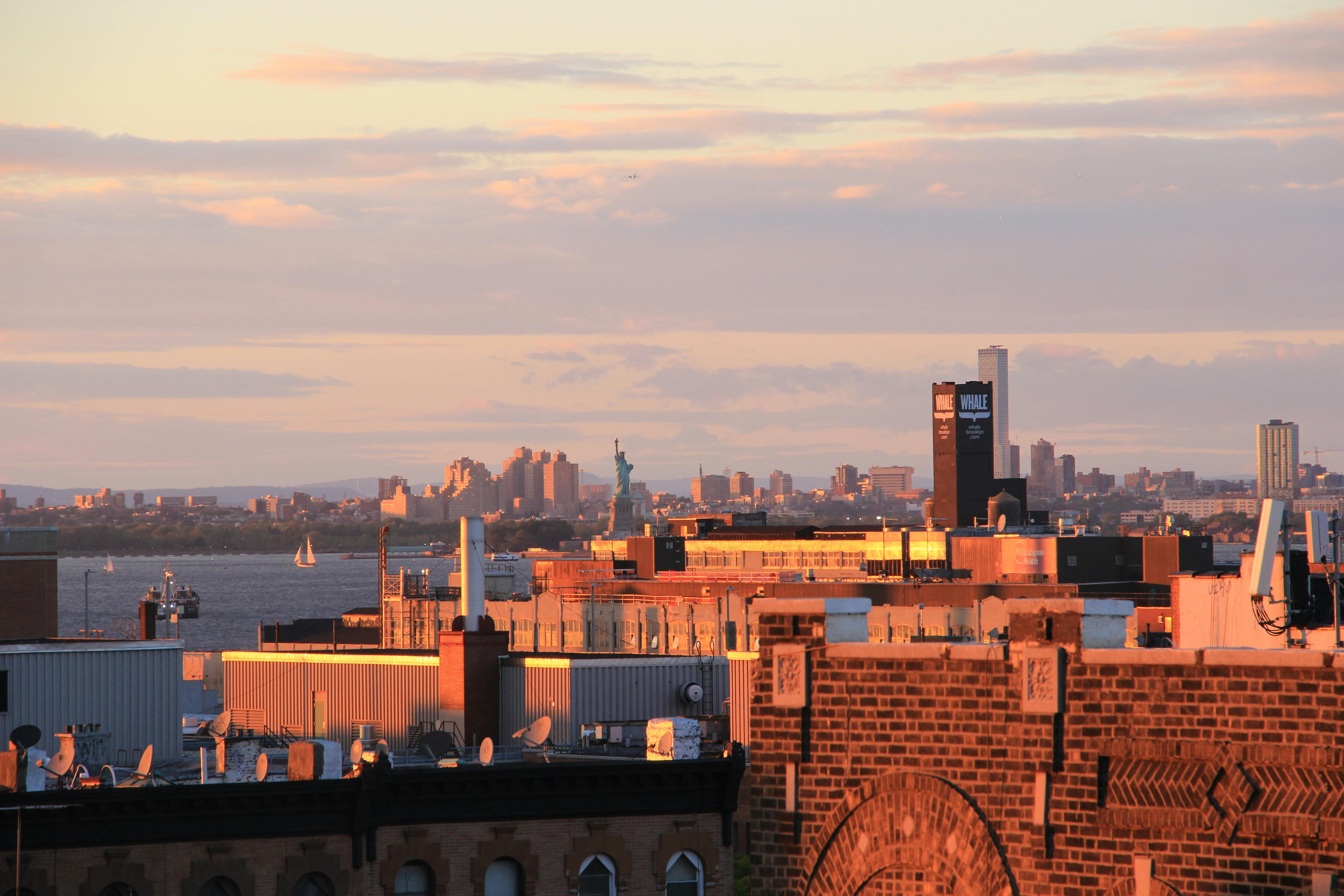 New York City Family Law Attorney Ryan Besinque Discusses Cost-of-Living Realities in Child Support and Alimony — Photo by Za