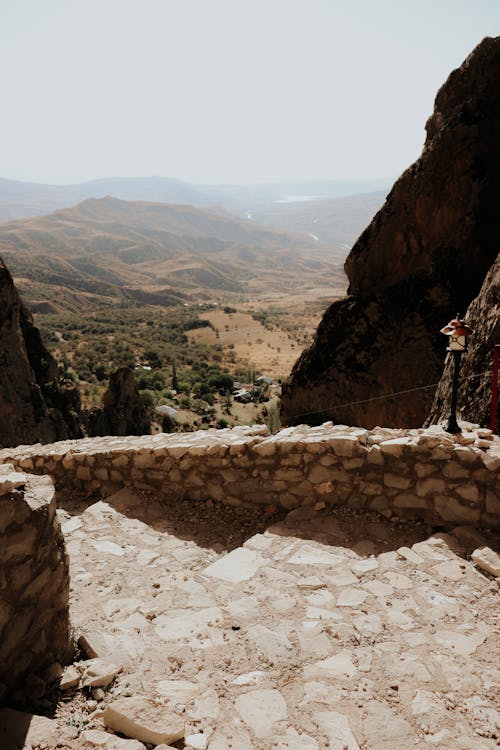Foto profissional grátis de escadas de pedra, montanhas, no topo do mundo