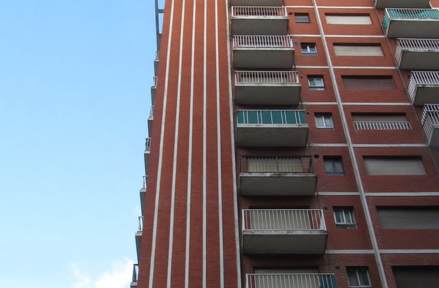 edificio residencial de viviendas