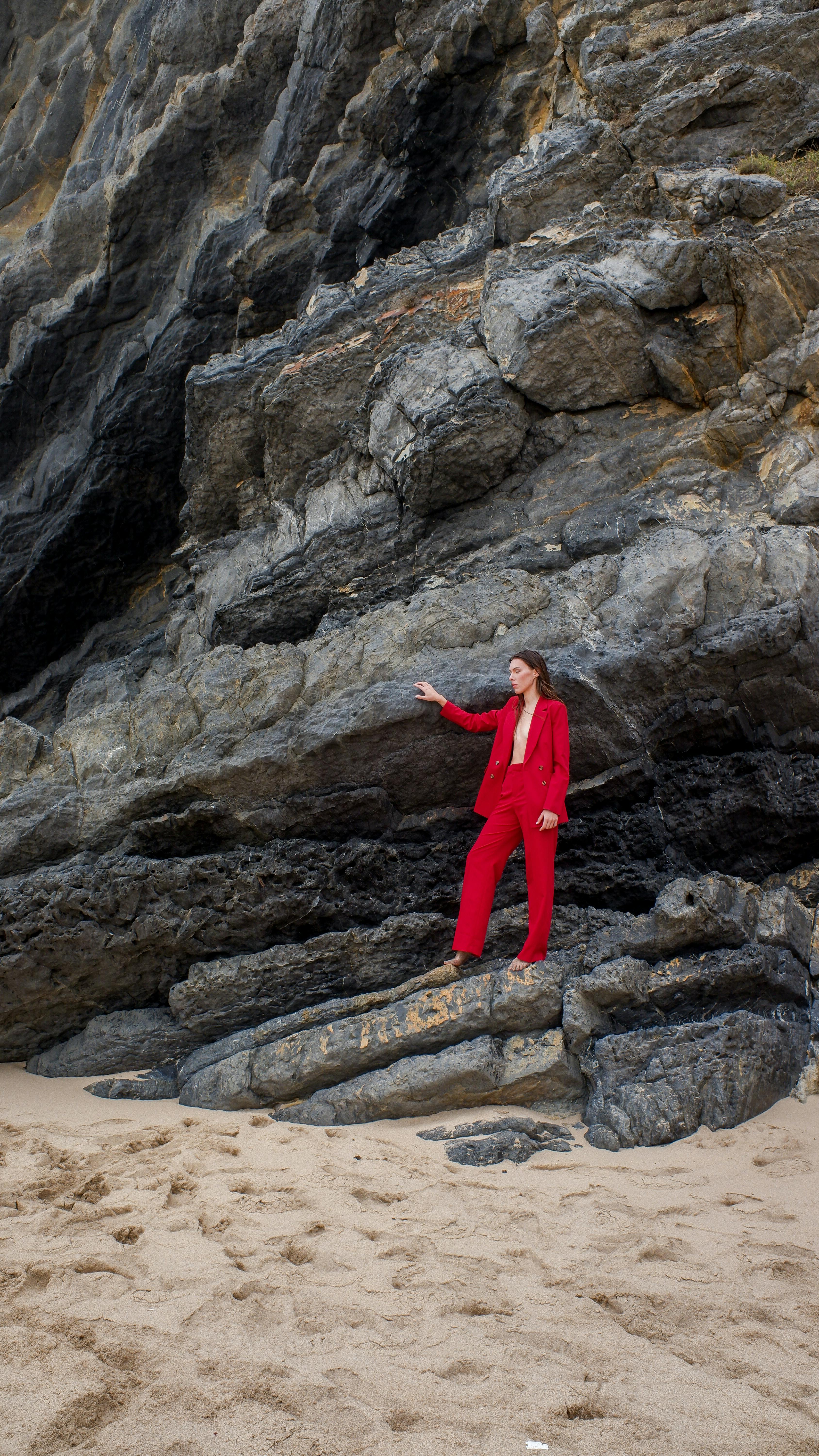 бесплатная Бесплатное стоковое фото с 20-25 years old woman, autumn, autumn color Стоковое фото