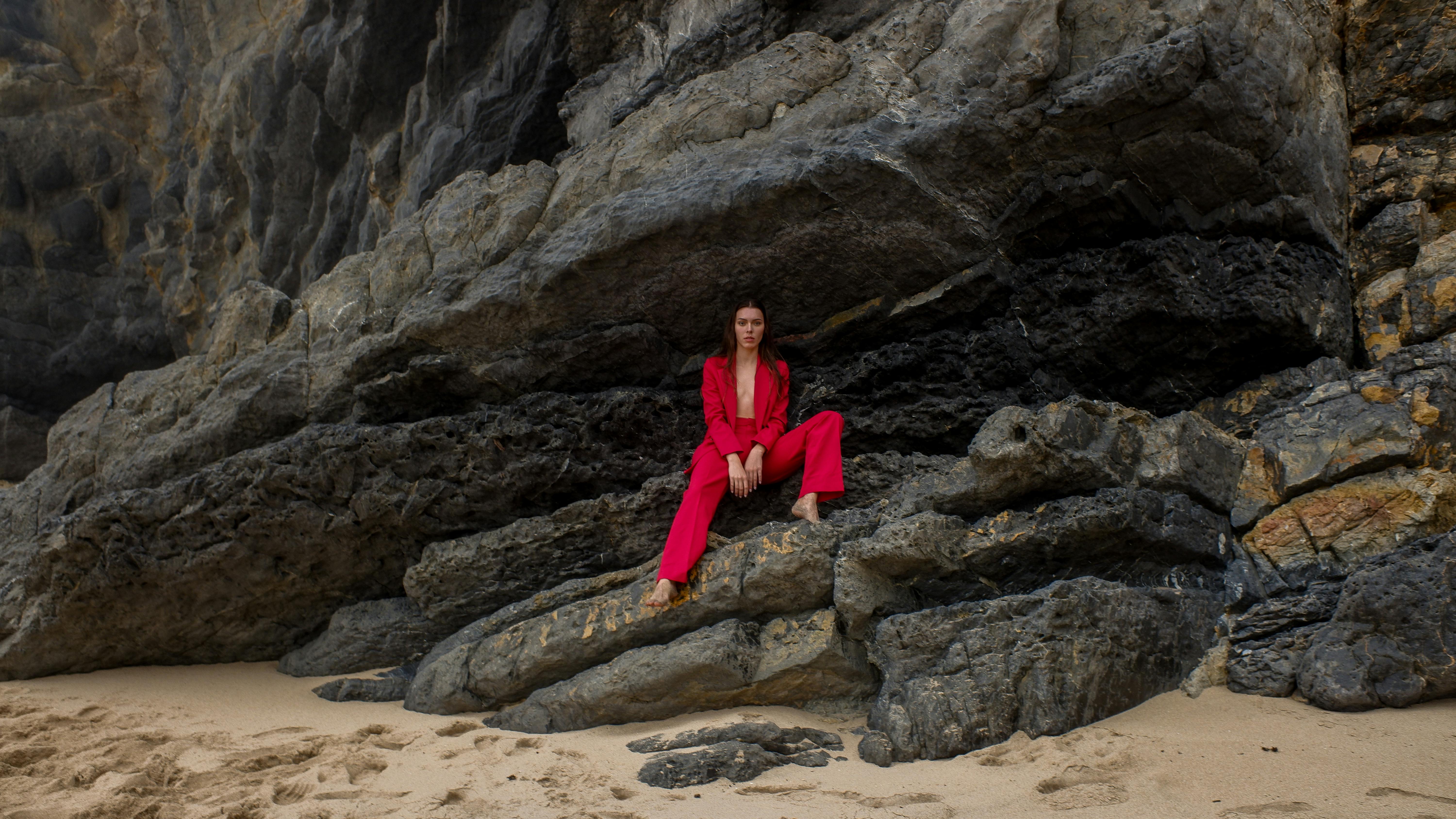 бесплатная Бесплатное стоковое фото с 20-25 years old woman, autumn, autumn color Стоковое фото