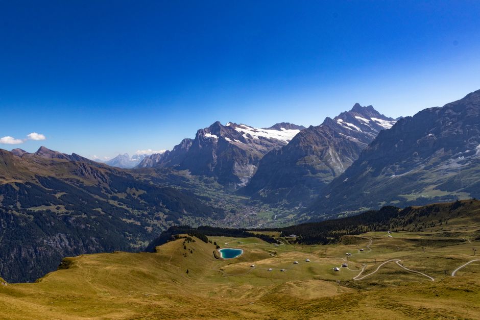 Stunning panorama of Lauterbrunnen Valley and the Bernese Alps in Switzerland, capturing natural beauty.
