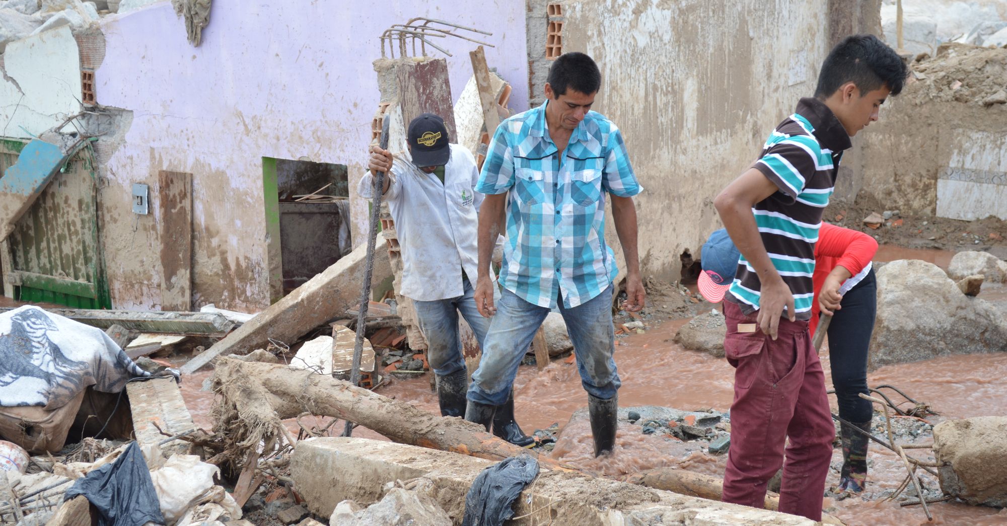 Colombia Earthquake Kills at Least 240, Leaves 3,000 Missing
