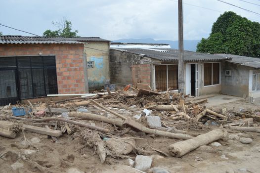 El presidente de Colombia visitó a las tropas argentinas que ayudan en las tareas humanitarias tras el terremoto