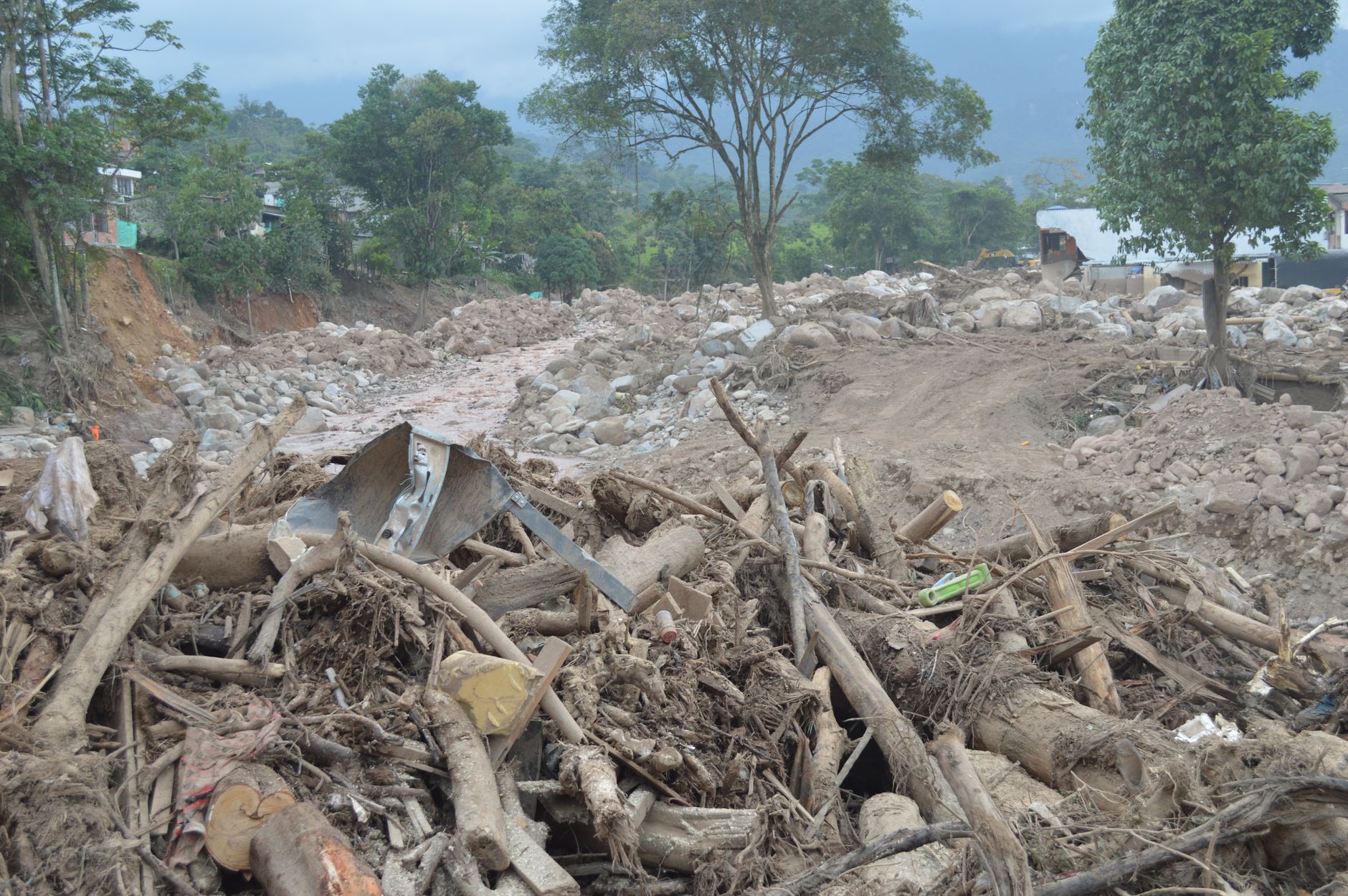 Floods and landslides kill at least 18 in Kenya