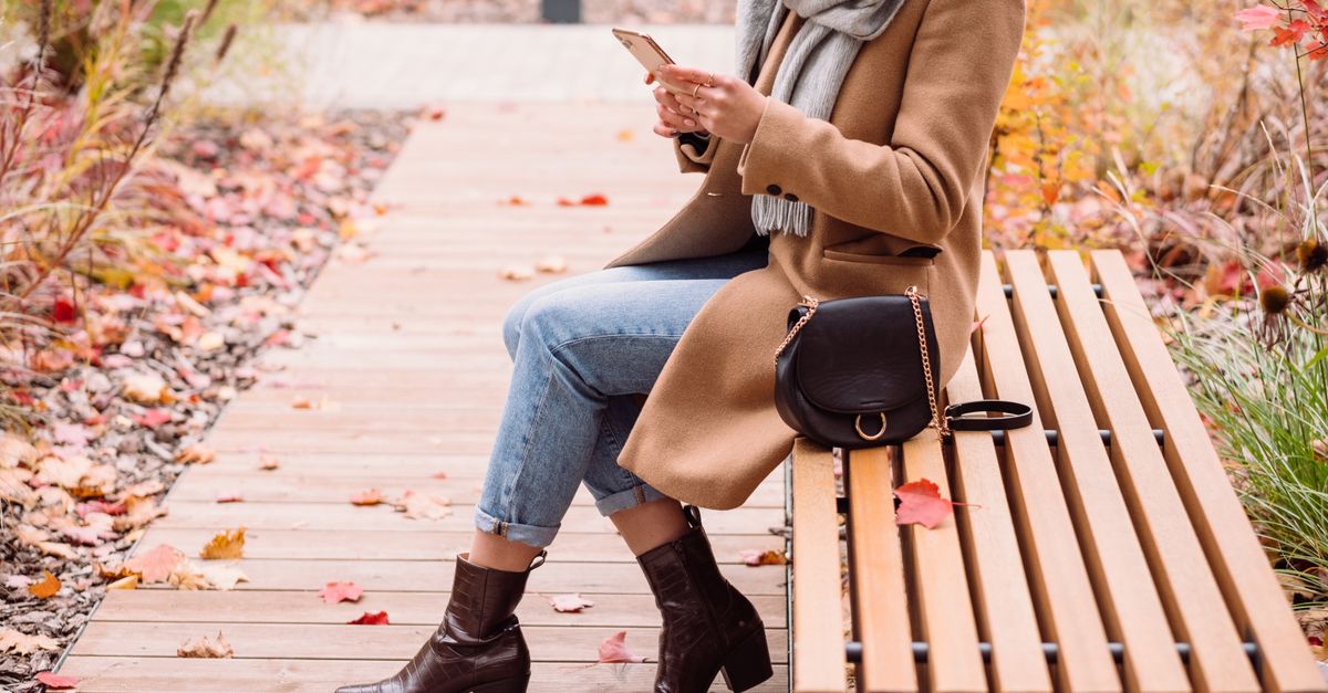 Comment accessoiriser une tenue basique