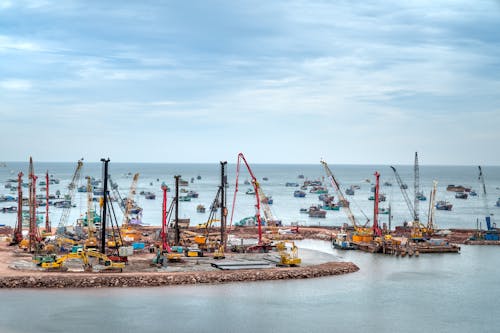 Fotos de stock gratuitas de barcos de pesca, grúas, maquinaria