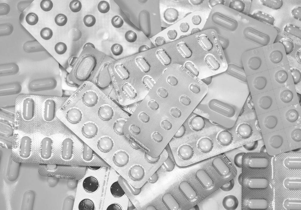 Blister packs of pharmaceutical tablets