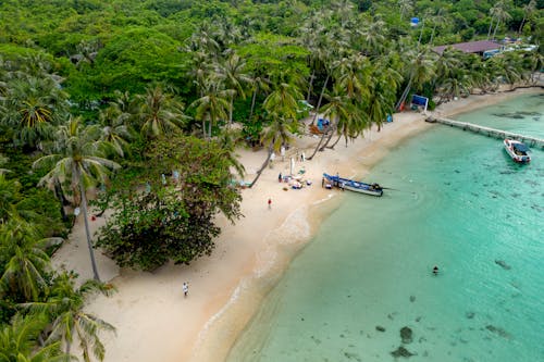 Free Tropical Beach Resort Island Stock Photo