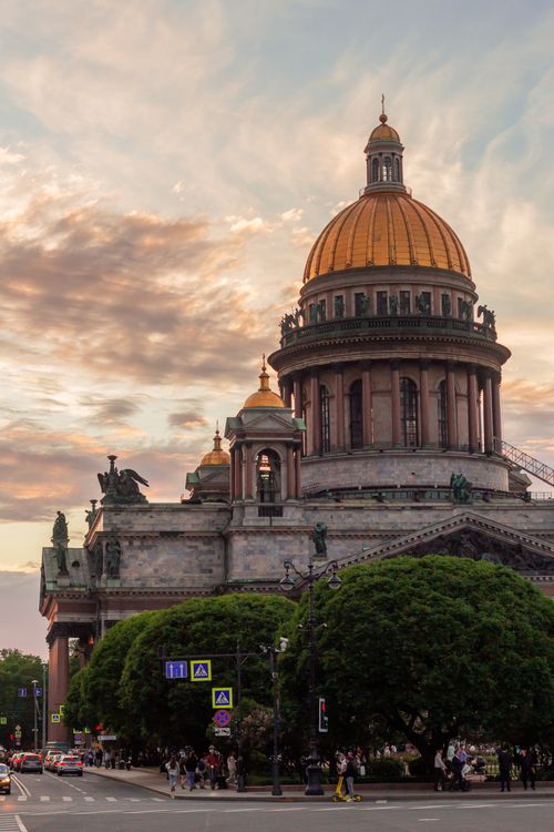 Free Sunset view of St. Isaac's Cathedral in Saint Petersburg, showcasing its stunning architecture. Stock Photo