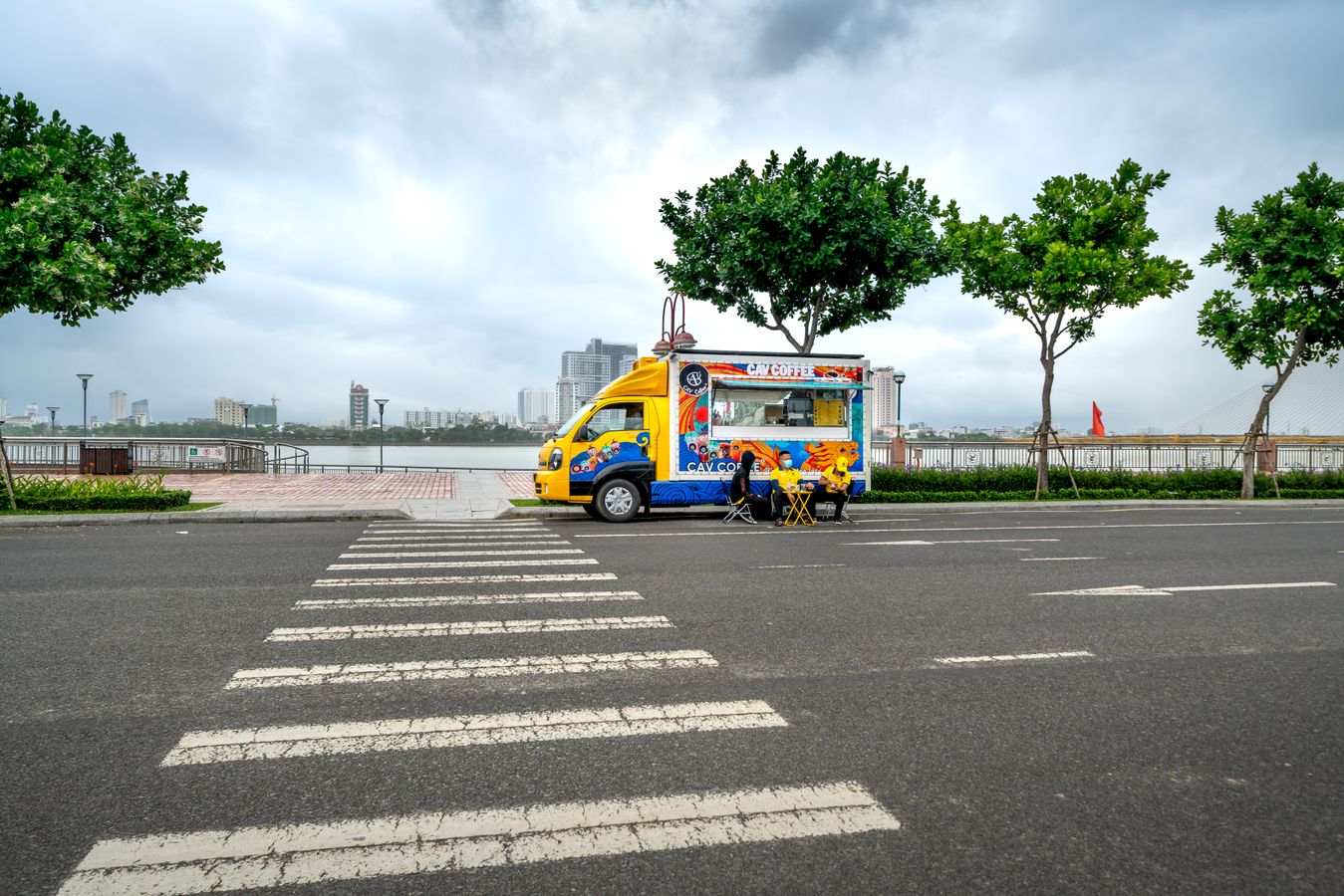 Food truck dans la ville