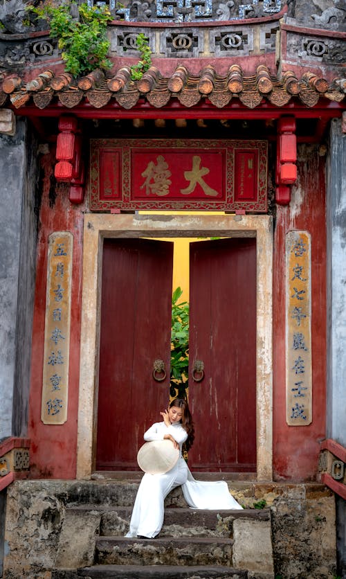 Gratis arkivbilde med ao dai, asiatisk kvinne, dør