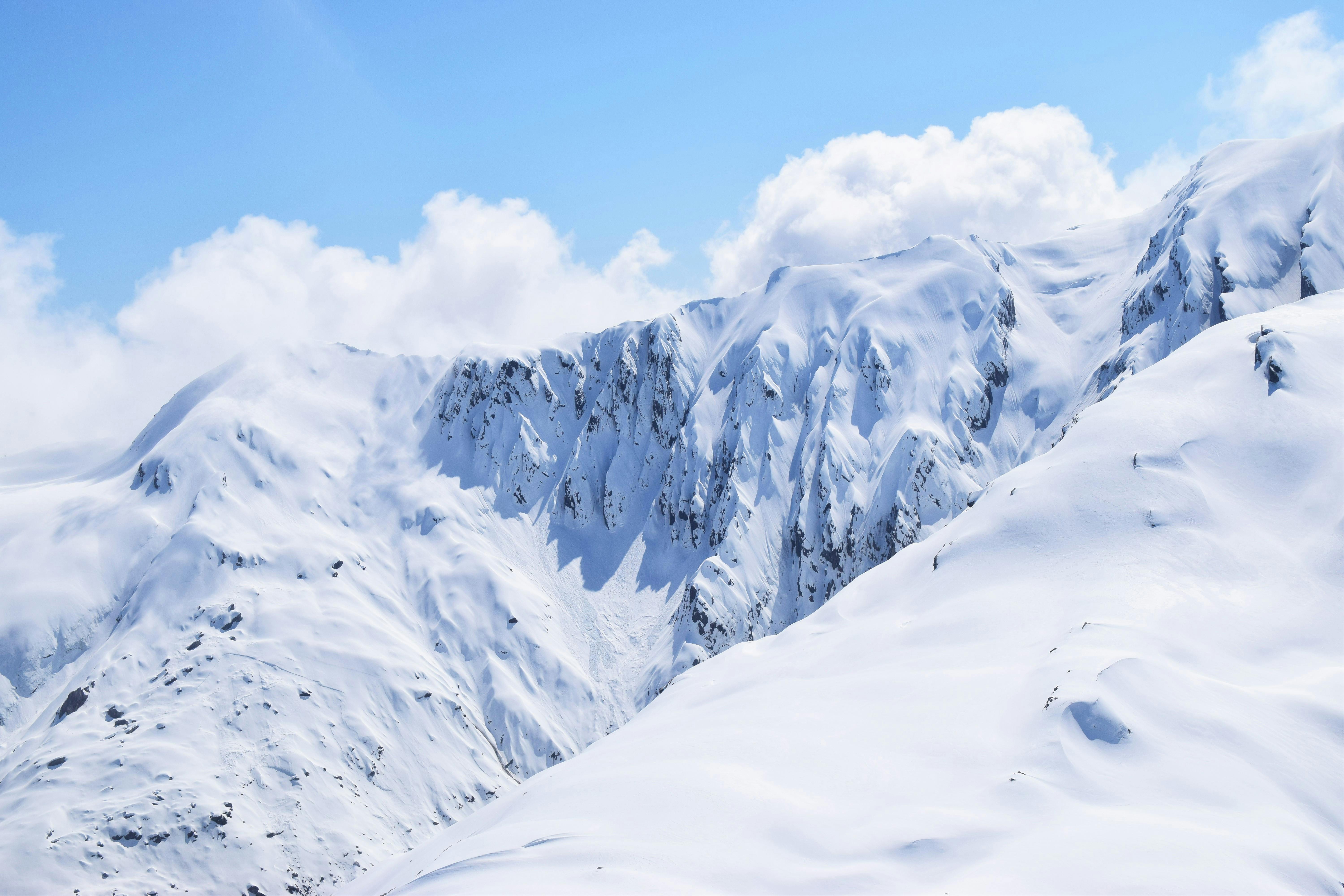 Kostenloses Foto zum Thema: abenteuer, berge, drau\u00dfen