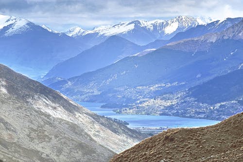 arazi, dağ silsilesi, dağlar içeren Ücretsiz stok fotoğraf