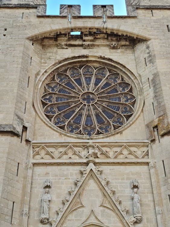 Бесплатное стоковое фото с архитектура, Бордоский собор, витраж
