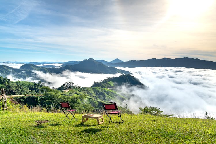 Mountain Peak Overlooking Sea Of Clouds 