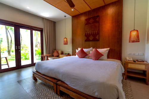 Minimal Interior Design of a Hotel Room